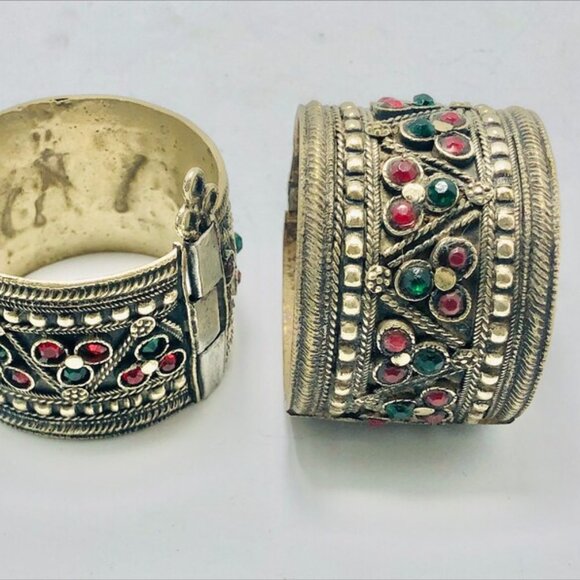 Afghan Vintage Handcuffs Bracelet, Single Cuff, Boho Style, Boho Jewelry - Picture 4 of 7